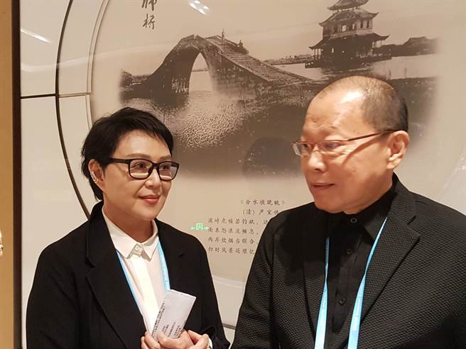 杨惠姗揪心说明张毅病情。(本报系资料照)