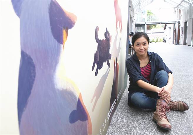 纪录片导演Raye以《十二夜2》，带大眾回到第0夜，了解浪犬浪猫产生的问题根源。（赵双杰摄）