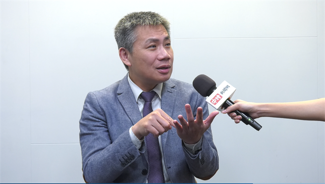 资深媒体人罗友志爆富商买春流程。(摄影/邱子轩)