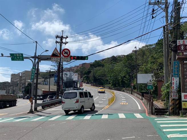 桃园市龙潭区中原路一段1处路口，近期数度出现逆向意外。（翻摄照片／黄婉婷桃园报导）