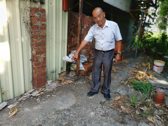 阿雄認為，這都是土地公指引，因為沒有工作許久，希望土地公能幫他找貴人，沒想到是這種「貴人」，但也算是功德一件，幫助死者解脫。(吳建輝攝)