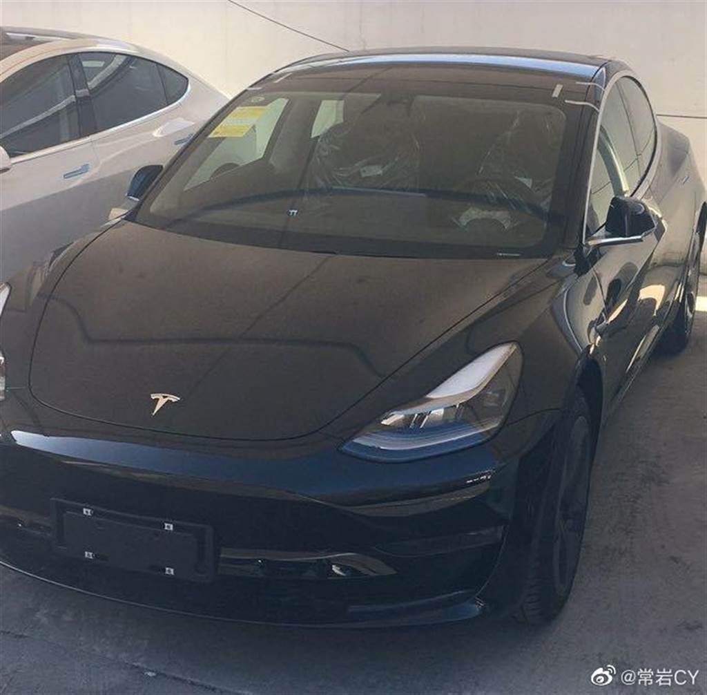 傳說中的 Model 3 新版頭燈已出現在中國車型：更遠、更亮、更集中