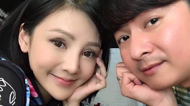 陈子玄和前夫陈建隆。（图／FB@陈子玄）