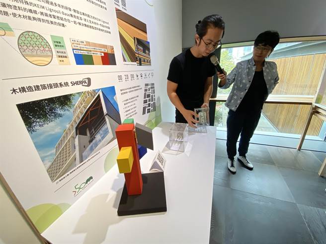 国内外木构建筑杰出案例，在陆府植深馆全方位开展，有如走一趟木构造的建筑之旅。（卢金足摄）