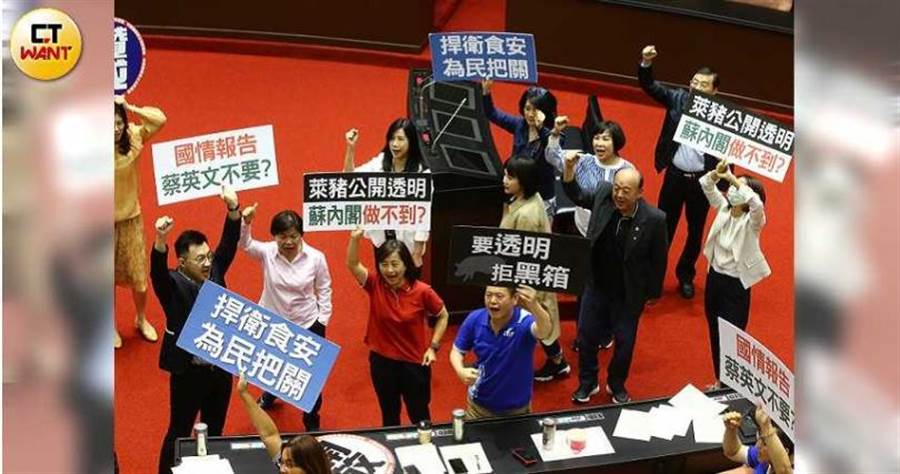 Recently, the Democratic Progressive Party has been repeatedly bombarded on the issue of Lai pig imports and flu vaccines.  Su Zhenchang's tough style has sparked many boycotts by opposition parties, and ruling and opposition parties are at a standstill.  (Photo / Photo by Huang Pengjie)