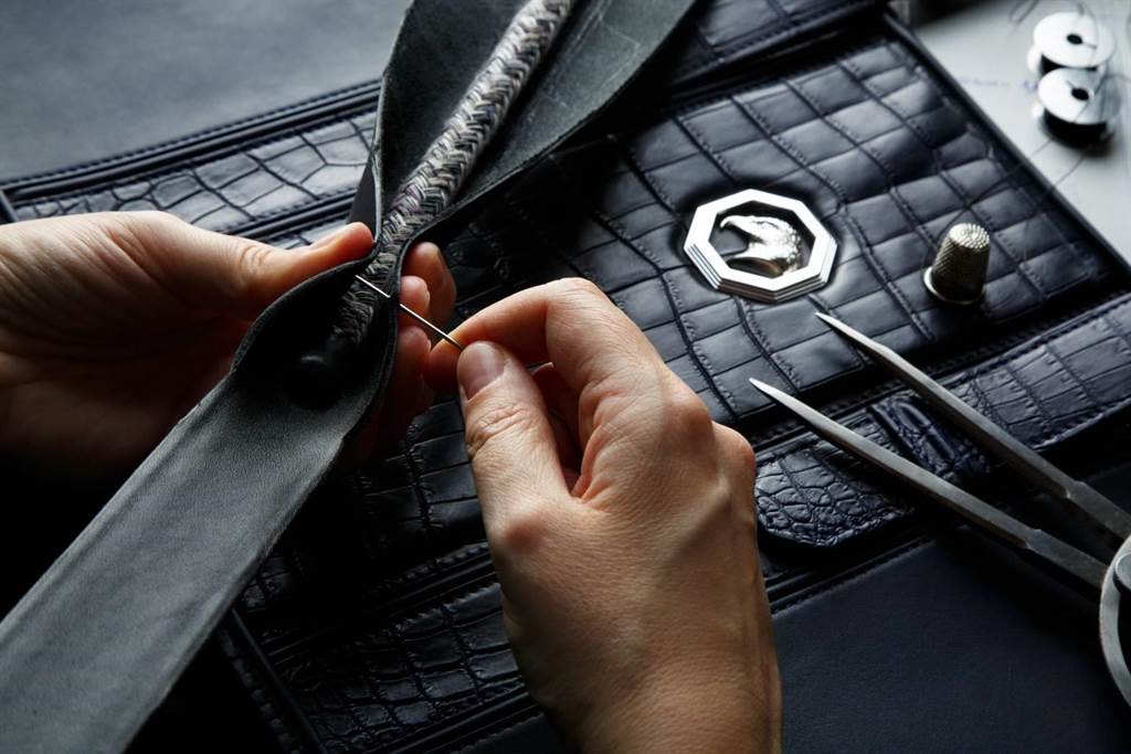 義大利男裝Stefano Ricci以八角型雄鷹為LOGO，是躋身上流社會的敲門磚。（Stefano Ricci提供）