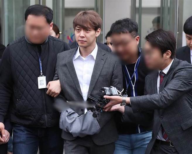朴有天曾因吸毒被捕。(圖/達志影像)