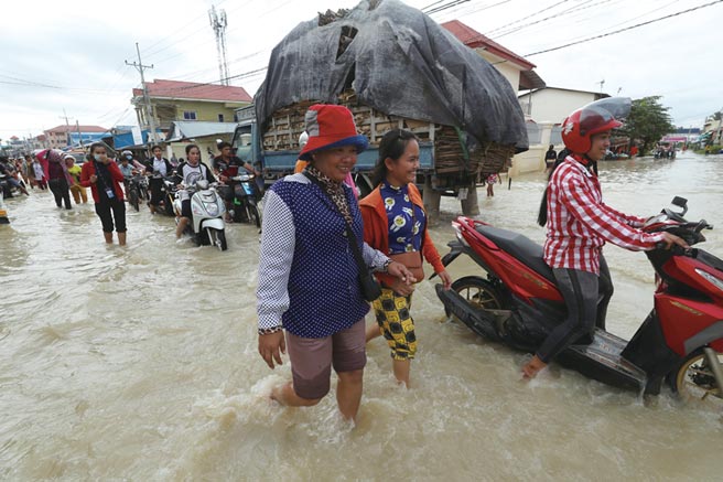 柬埔寨填湖引發洪水圖╱美聯社