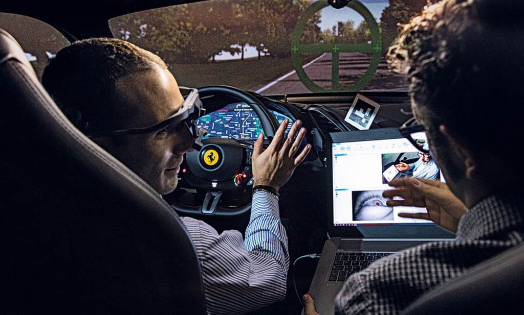 Ferrari運用眼球追蹤技術來優化駕駛樂趣
