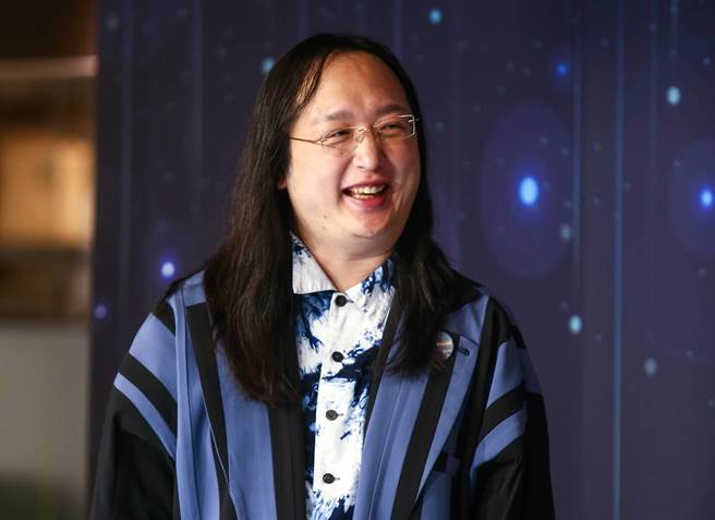 网友爆料唐凤「制作新闻一条龙」。(中时资料照)