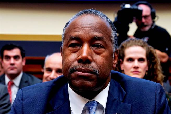美国住房与城市发展部长卡森（Ben Carson）确诊新冠肺炎。（资料照／路透社）