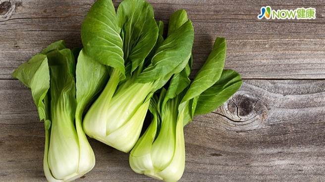 深秋季节的青江菜钙含量每百克达122毫克，几乎跟牛奶差不多。(图/NOW健康提供)