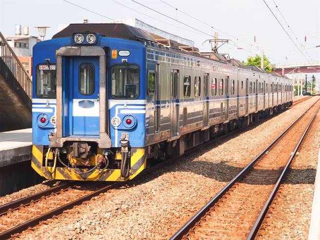 台铁南港站惊传3声爆炸网：看的见火光很恐怖。（示意图／Shutterstock）