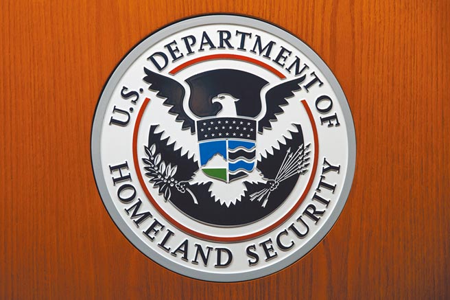 美国国土安全部麾下的网络安全暨基础设施安全局（CISA）等单位，12日发表联合声明指出，没有证据显示此次大选有任何作弊情事。（美联社）