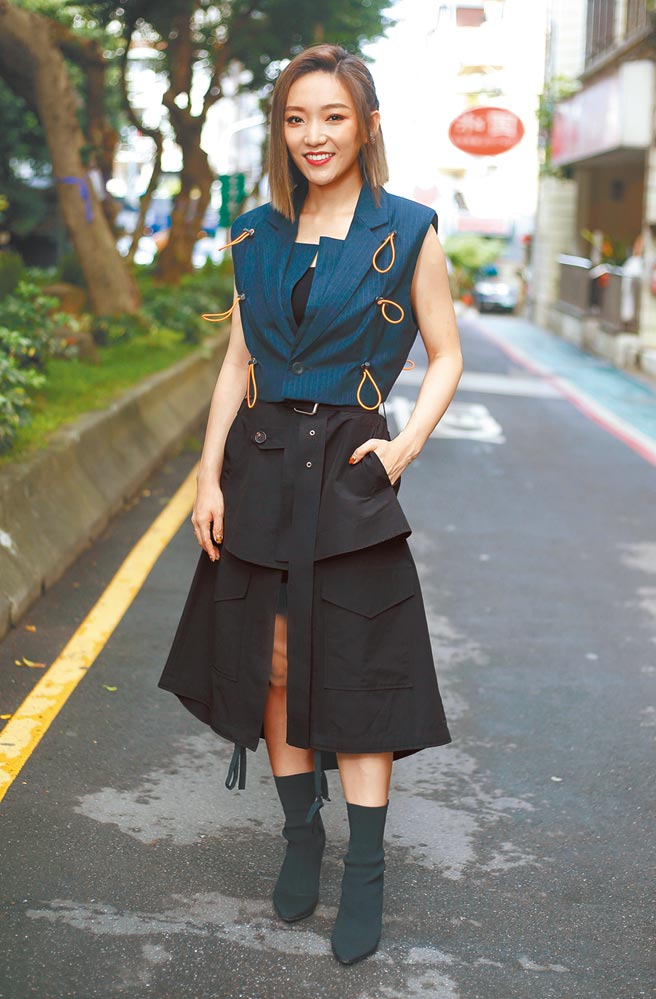 阎奕格与圈外男友稳定交往中，不急结婚生子。（粘耿豪摄）