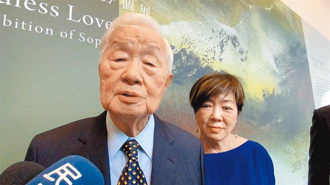 台积电创办人张忠谋与妻子张淑芬。(本报系资料照片)