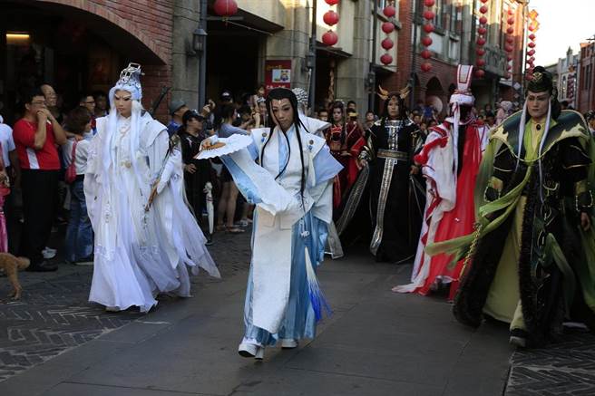 「藝起來新莊串門子」系列活動「新莊偶戲文化日」將在22日於新北市新莊廟街壓軸登場。（新北市文化局提供／許哲瑗新北傳真）