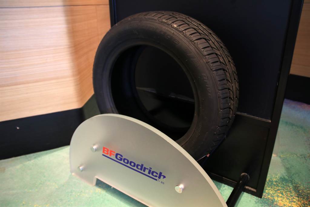 第一個發明「黑色」輪胎的品牌 BFGoodrich Advantage T/A Drive、SUV全地形胎體驗
