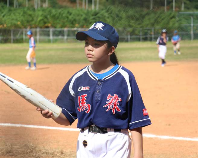 马赛国小女球员陈钰茹是队长，长相甜美可爱。（邓心瑜摄）