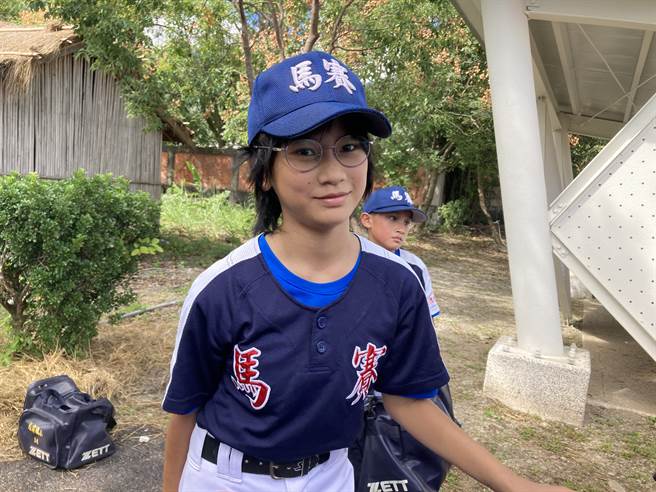 王若臻不仅可以守三垒，还是先发投手。（邓心瑜摄）