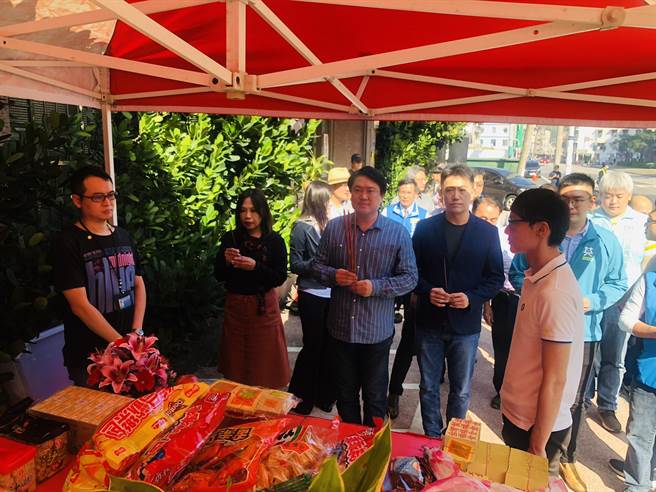 基隆沙湾地区歷史场景服务核心改善工程开工，将旧公车处改建成为大沙湾歷史园区的服务核心，打造开放空间。（吴康玮摄）