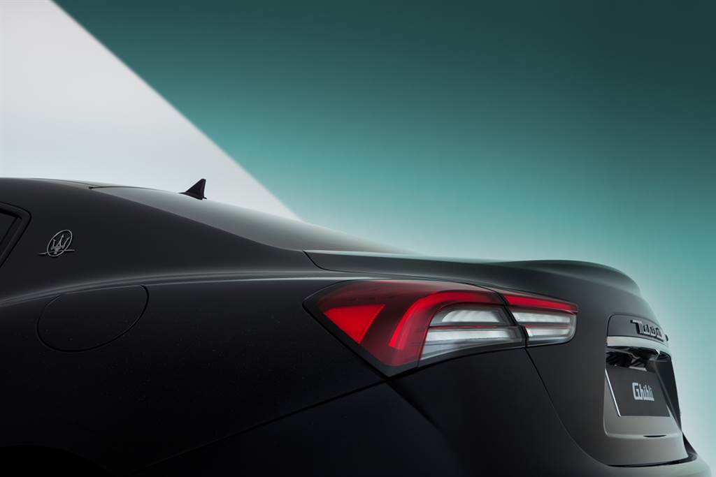 Maserati性能轿跑Ghibli、品牌旗舰Quattroporte 新年式全方位心款 连袂抵台