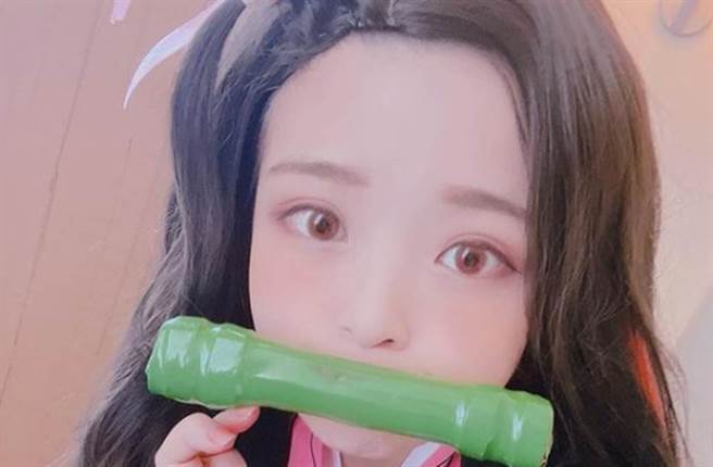 米砂搭鬼灭热潮扮「祢豆子」，引起网友热议。（图／misa72600 IG）