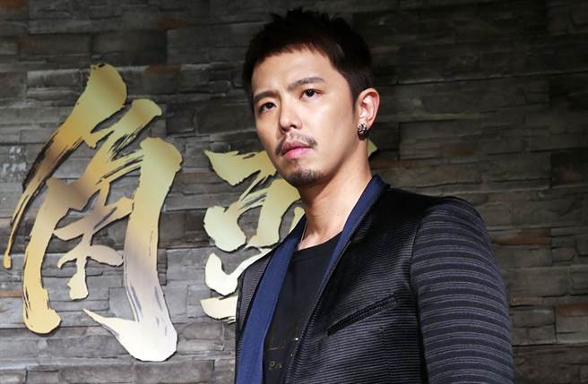 小鬼生前影視歌三棲，曾演出《角頭》、《陣頭》電影。（圖／中時資料照）