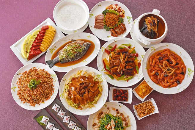 台北福華大飯店推出多款中式尾牙春酒桌宴。（台北福華大飯店提供）