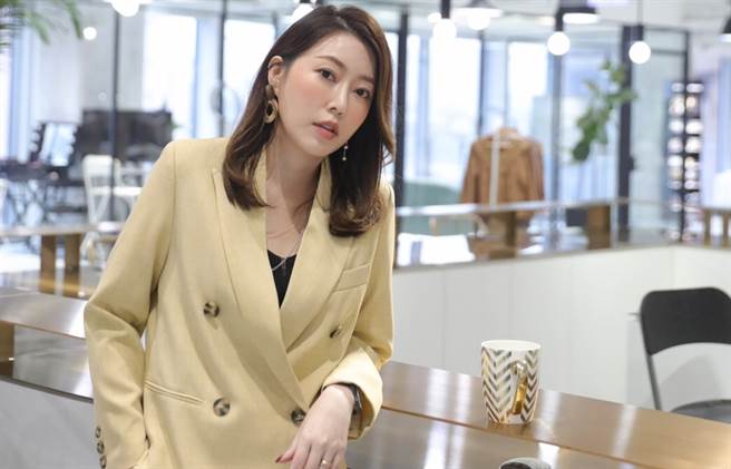 电商女王周品均上班像在演电影 全台最美办公室开箱。(图/品牌提供)