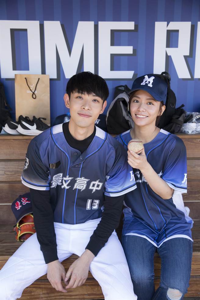 连晨翔新歌〈走远了〉MV将于27日曝光。（华纳音乐提供）