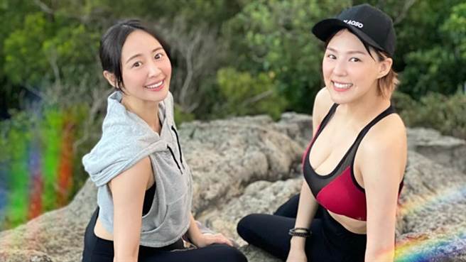 熊熊和賴薇如爬內湖金面山。（圖／IG@熊熊）