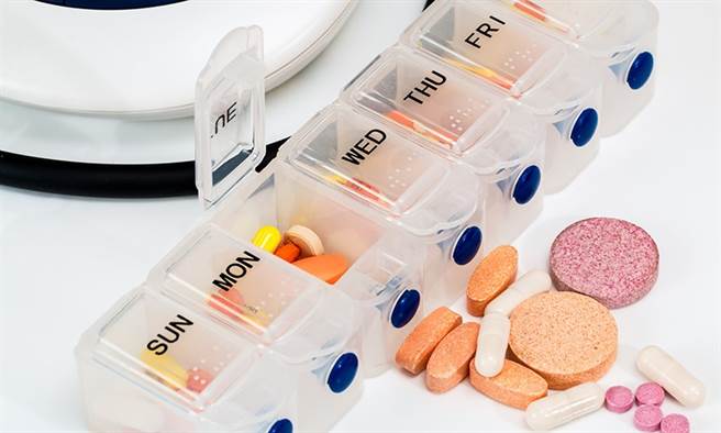 更年期出现心血管问题，王乐明建议，要先去各专科检查，排除各项原因后，再来妇产科评估荷尔蒙治疗。(示意图/Pixabay)