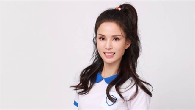 李若彤有最美小龙女之称。（图／微博@李若彤）