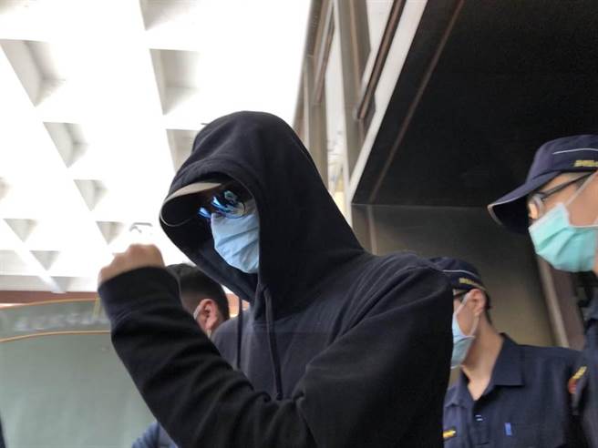 女星陳艾琳（右）的丈夫顏庭笙（左）抽含有大麻菸油的電子煙遭逮。(陳志賢攝)