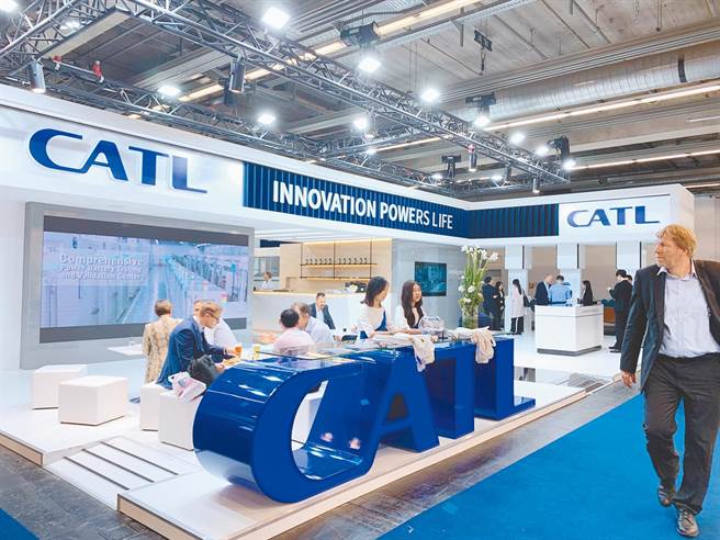 电动车电池大厂寧德时代去年在德国法兰克福参展。 (中新社资料照片)