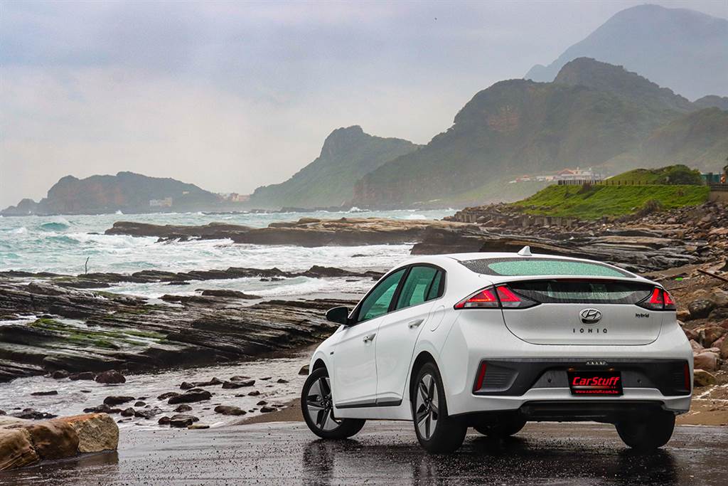 保有駕馭本質的別緻升級，2021 Hyundai IONIQ Hybrid 小改款