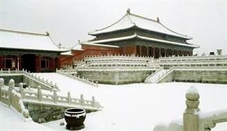 頭條揭密》北京下雪就成了北平 何以故宮下雪竟成橫店？