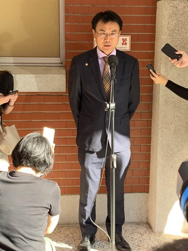 再問萊豬進口是否會查廠，陳吉仲：沒有因為飼料添加物去查廠的。（李柏澔攝）