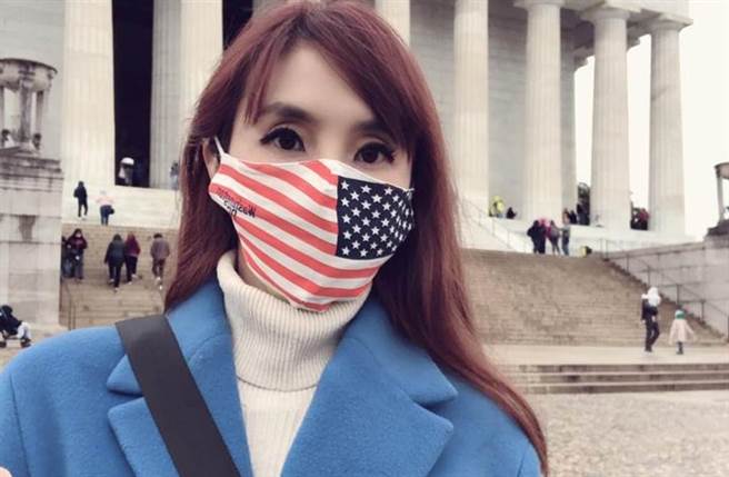 主播黄倩萍日前飞往美国採访美国大选。（图／三立主播 黄倩萍脸书）
