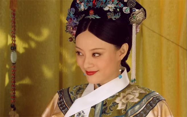 甄嬛後期再度回宮後，成功扳倒皇后 (圖/ 翻攝自網路)