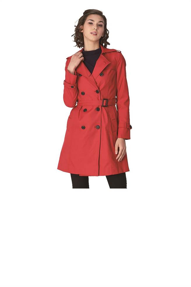 SOGO天母店GINKOO雙排釦風衣外套，原價8300元件、特價3100元。（SOGO提供）