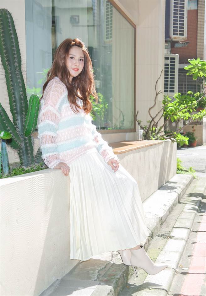 郭静近日推出新单曲。（吴松翰摄）