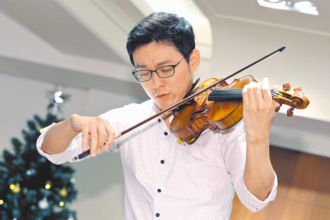 柴可夫斯基小提琴大赛银奖得主、小提琴家曾宇谦。（黄世麒摄）