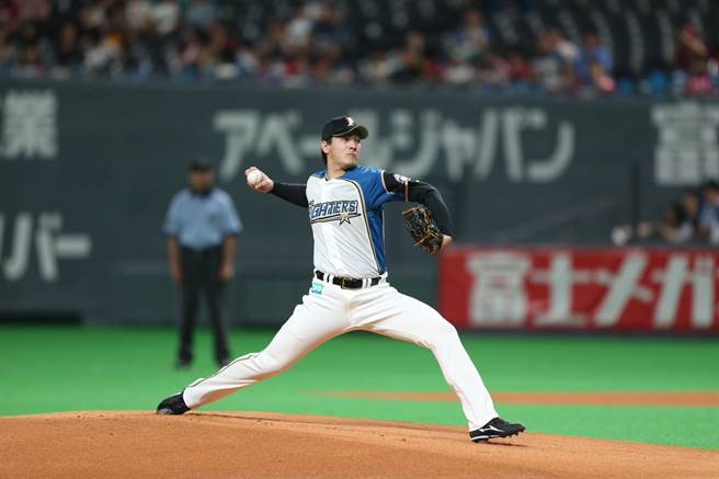 日职火腿队投手有原航平申请入札挑战大联盟。（截自火腿队官方推特）