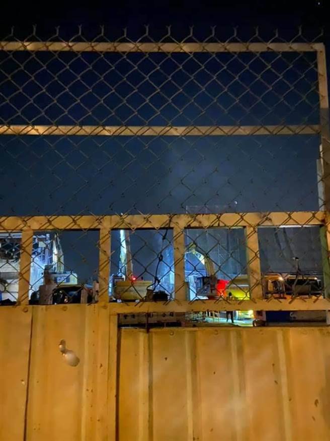 台中國際機場正在進行航廈改善工程，通宵施工發出巨大噪音惹民怨。（里長蔡坤地提供／陳淑娥台中傳真）