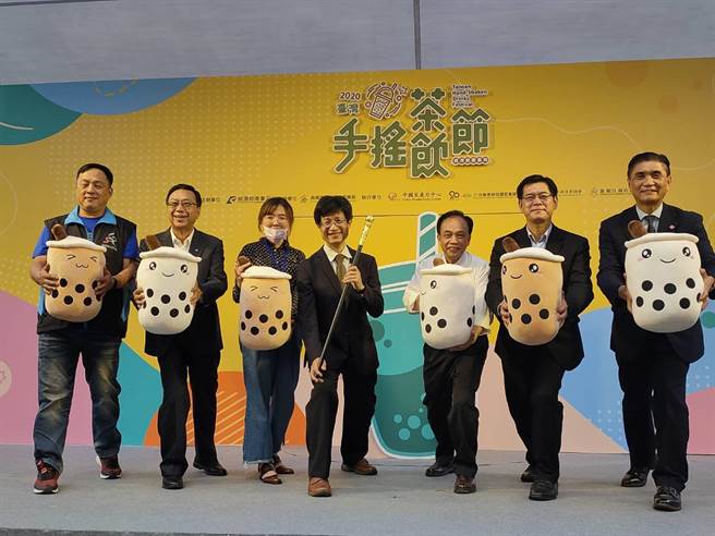 新崛江封街3天办手摇茶饮节。（柯宗纬翻摄）