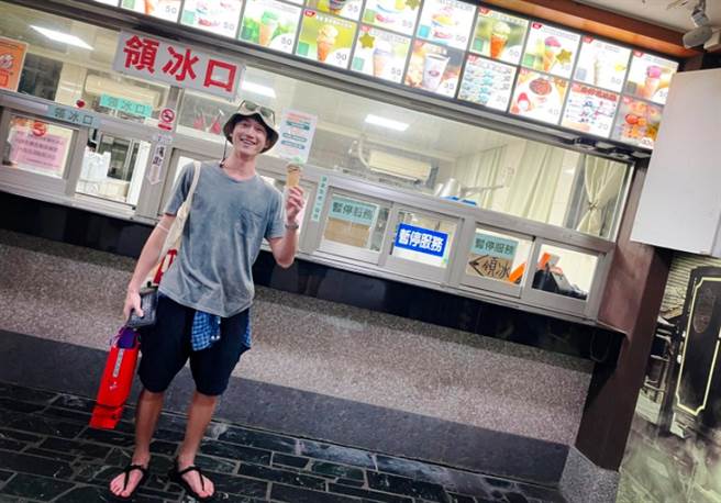 实力派演员吴慷仁去花莲旅行。(图/ 摘自吴慷仁脸书)