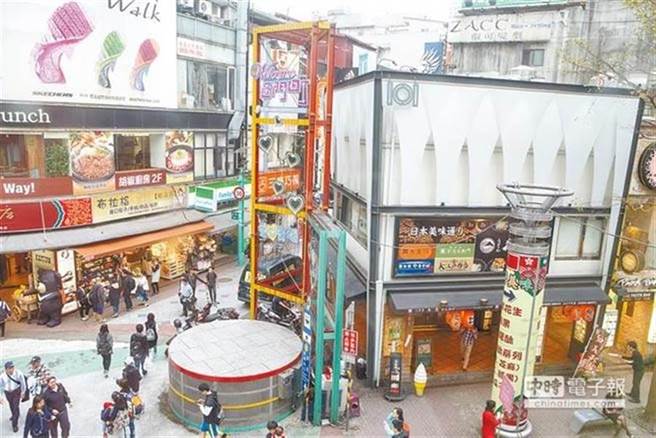 西門町是台北市地標之一，廣受青少年族群喜愛。(示意圖／本報資料照)