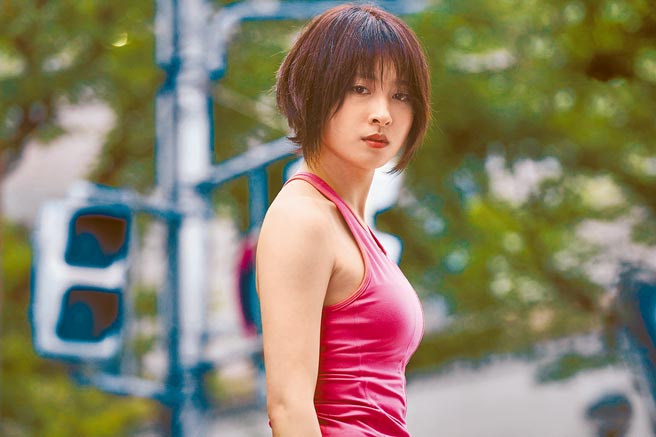 土屋太鳳演出Netflix新劇《今際之國的闖關者》12月10日播出，將展現她俐落武打身手。（Netflix提供）